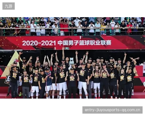 CBA广东队续写王朝传奇，年轻化策略见成效